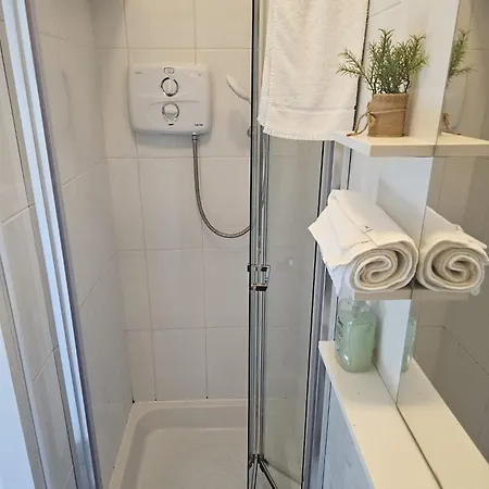 شقة Snug Triple Bunk غالواي